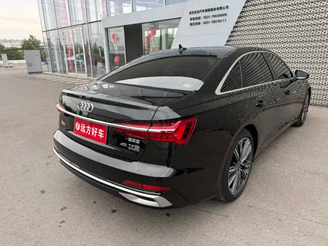 Audi A6L — Фото автомобиля 9