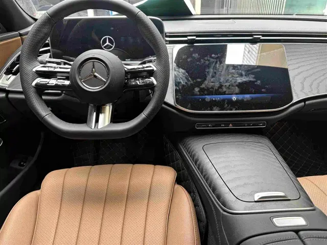 Mercedes-Benz E-Class — Фото автомобиля 6