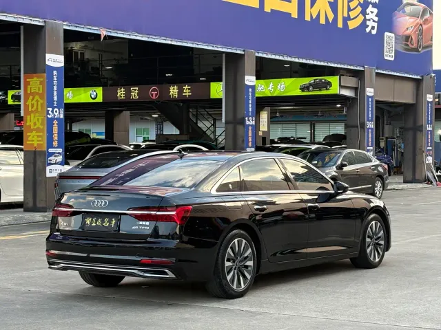 Audi A6L — Фото автомобиля 18