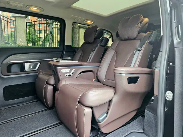 Mercedes-Benz V-Class — Фото автомобиля 8