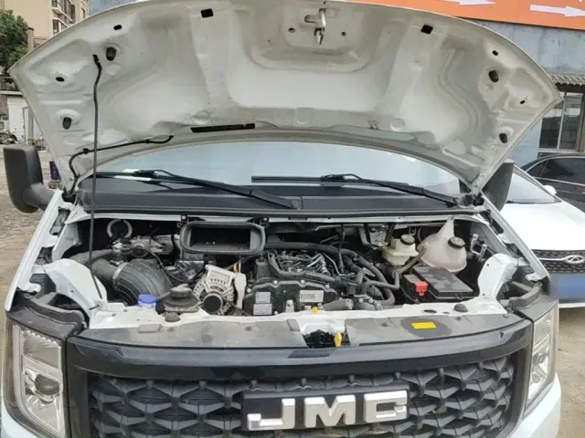 Jiangling JMC Fushun 2025 Model 2.0T 8AT Diesel Medium Wheelbase Medium-High Roof Commercial Multi-purpose Vehicle 7 Seater — Фото автомобиля 15
