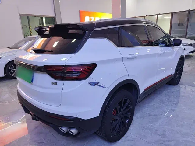 Geely Binyue — Фото автомобиля 6
