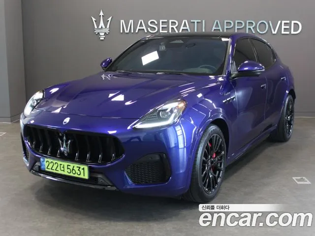 Фотография автомобиля — Maserati Grecale
