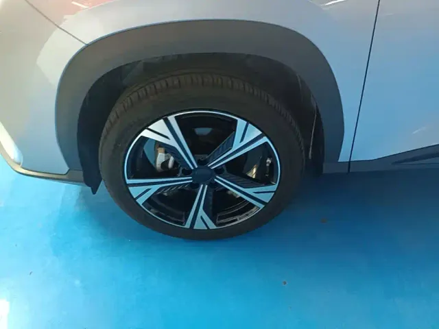 Geely Boyue — Фото автомобиля 22
