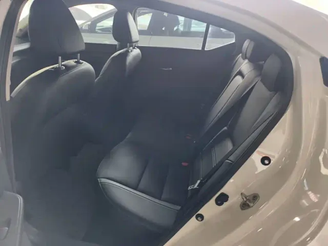Nissan Sylphy — Фото автомобиля 16