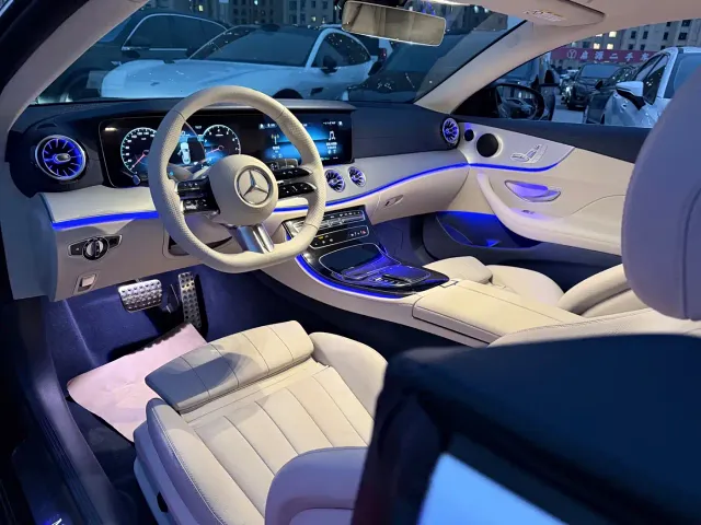 Mercedes-Benz E-Class — Фото автомобиля 21