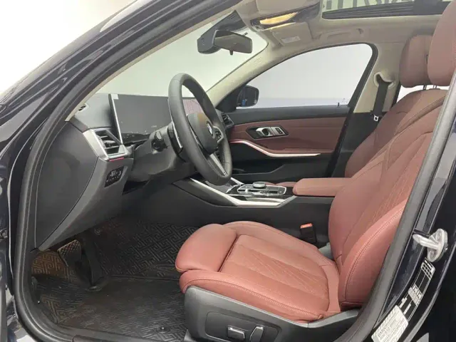 BMW 3 Series — Фото автомобиля 17