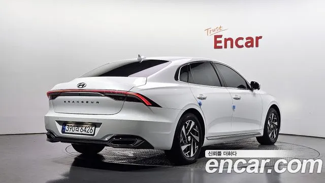 Hyundai Grandeur Grandeur (New) Hybrid — Фото автомобиля 2