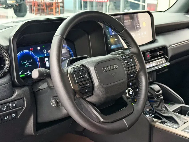 Toyota Prado — Фото автомобиля 13