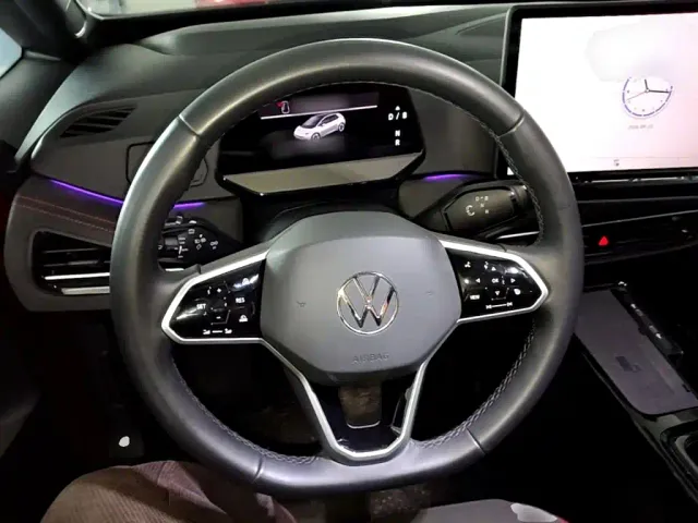 Volkswagen ID.3 — Фото автомобиля 10