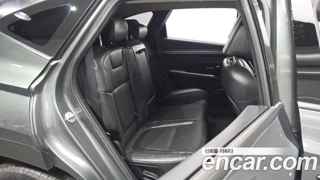Hyundai Tucson Tucson (NX4) Бензин 1.6 турбо 2WD — Фото автомобиля 3