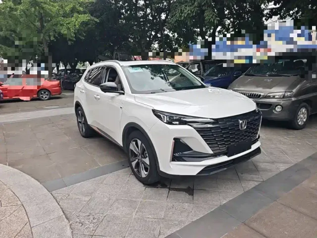 Changan CS55 Plus — Фото автомобиля 3