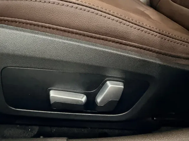 BMW 3 Series — Фото автомобиля 16