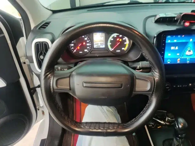 Roewe Clever — Фото автомобиля 10