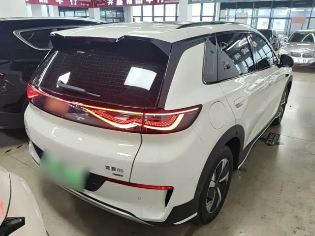 BYD Sealion 05 EV — Фото автомобиля 6