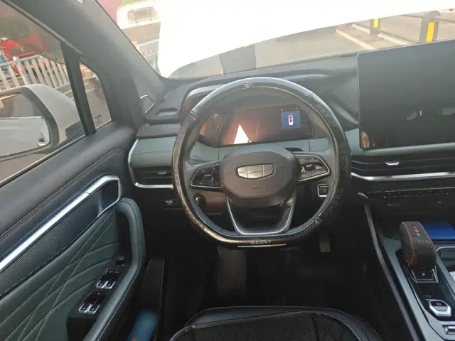 Geely Haoyue L — Фото автомобиля 6