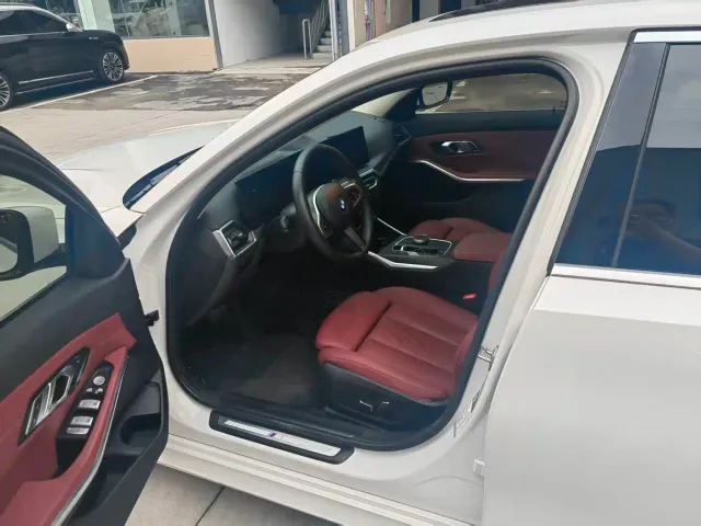 BMW 3 Series — Фото автомобиля 8