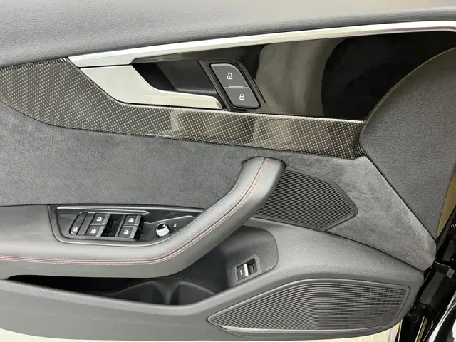 Audi S4 — Фото автомобиля 18