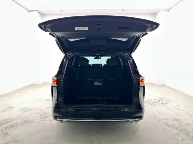 Toyota Sienna — Фото автомобиля 22