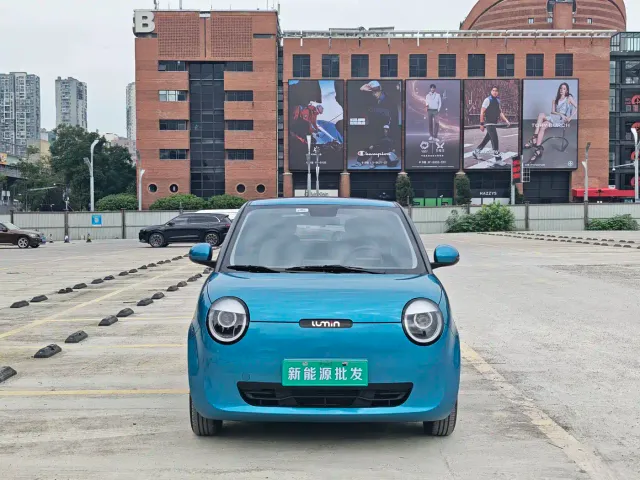 Changan Lumin — Фото автомобиля 2