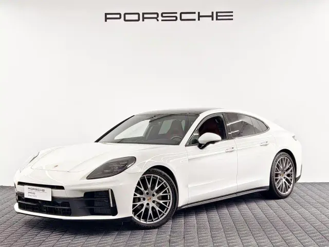 Фотография автомобиля — Porsche Panamera