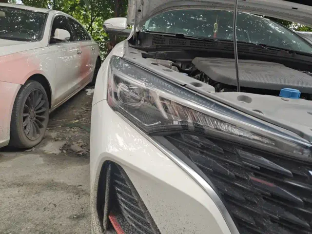 Changan Eado — Фото автомобиля 7