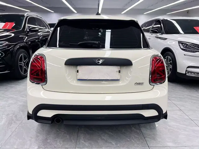 MINI Hatch — Фото автомобиля 5