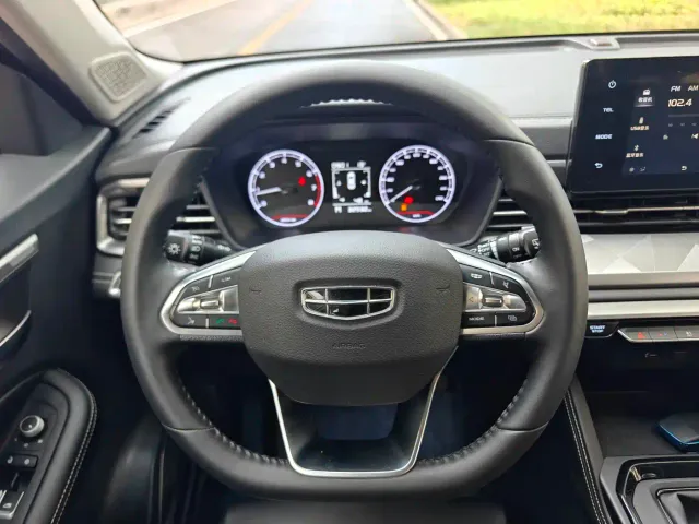 Geely Vision X6 — Фото автомобиля 14