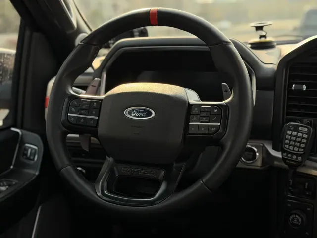 Ford F-150 Raptor — Фото автомобиля 12