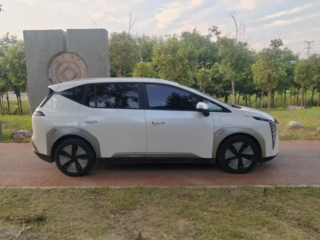 GAC Aion Y — Фото автомобиля 4