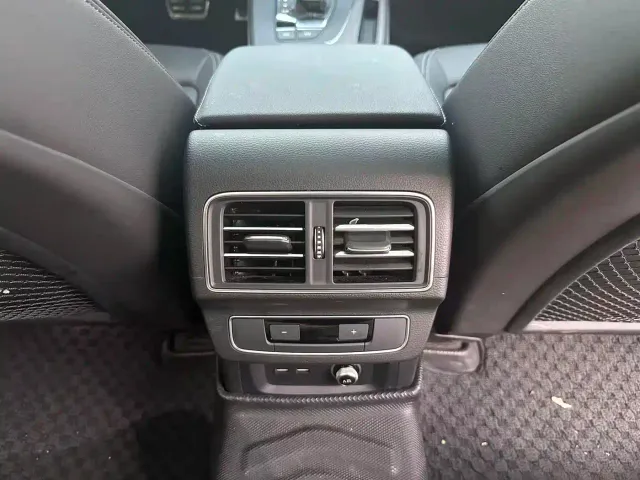 Audi Q5L — Фото автомобиля 15