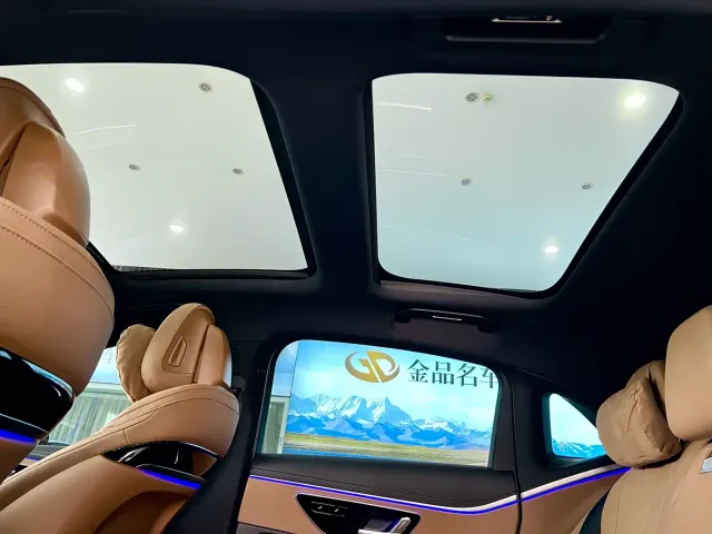 Mercedes-Benz E-Class — Фото автомобиля 12