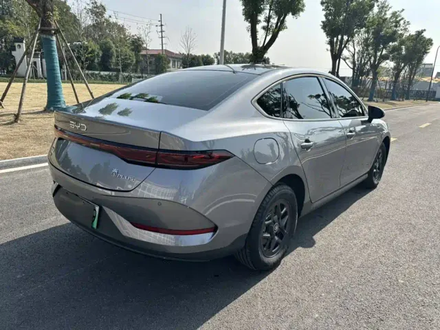 BYD Qin PLUS — Фото автомобиля 5