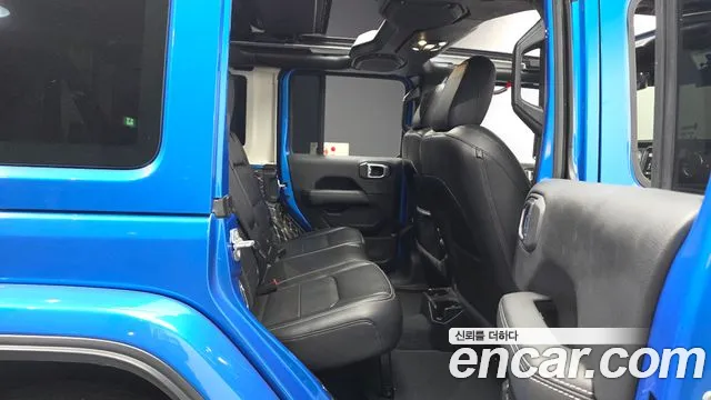 Jeep Wrangler Wrangler (JL) — Фото автомобиля 12