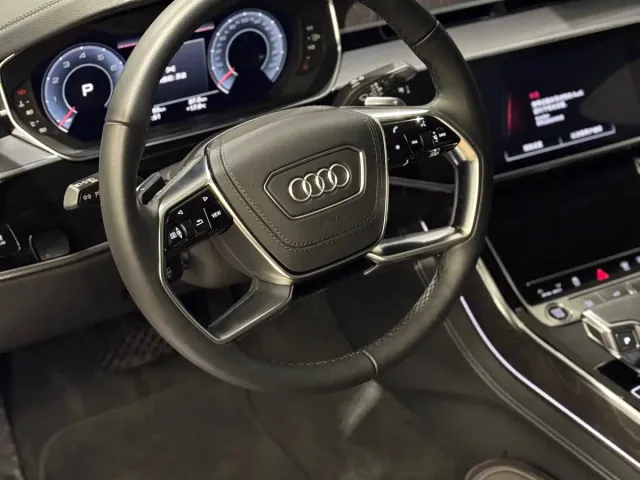 Audi A8 — Фото автомобиля 10