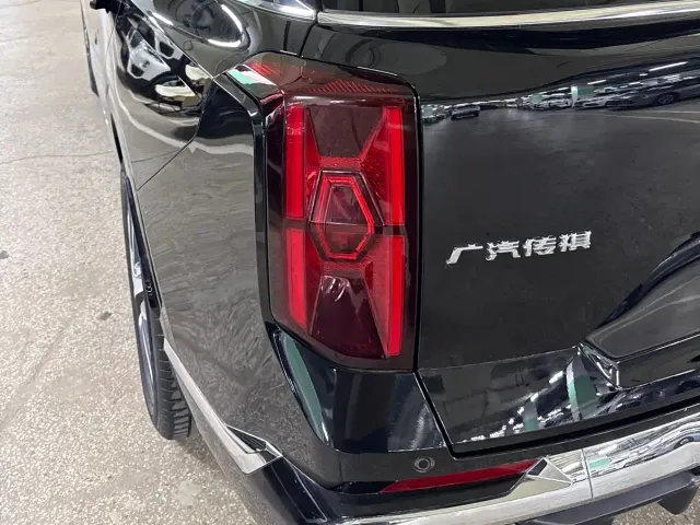 GAC Trumpchi GS8 — Фото автомобиля 5