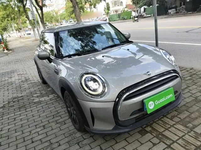 MINI Hatch — Фото автомобиля 3