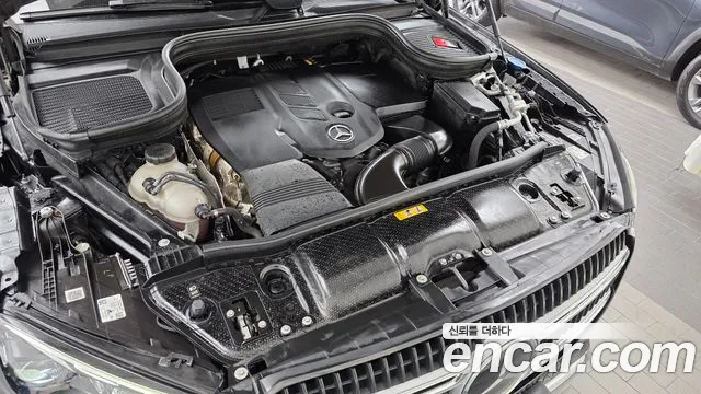 Mercedes-Benz GLE-Class — Фото автомобиля 9