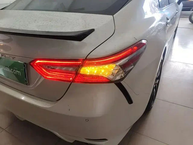 Toyota Camry — Фото автомобиля 7