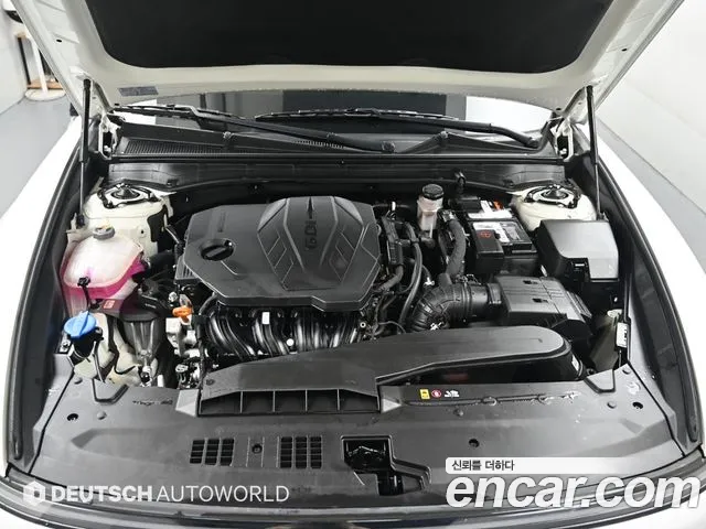 Hyundai Grandeur Grandeur (GN7) 2.5 Бензин 2WD — Фото автомобиля 6