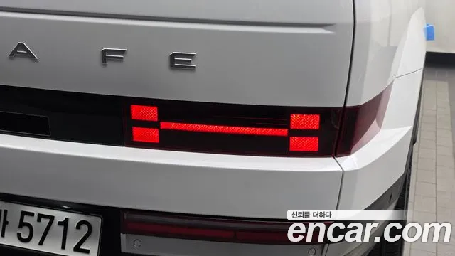 Hyundai Santa Fe MX5 — Фото автомобиля 8