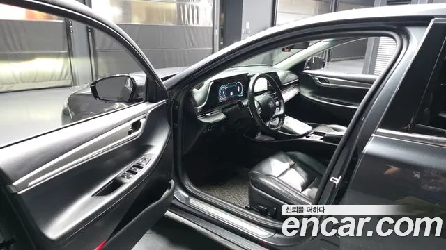 Hyundai Grandeur (New) Hybrid — Фото автомобиля 10