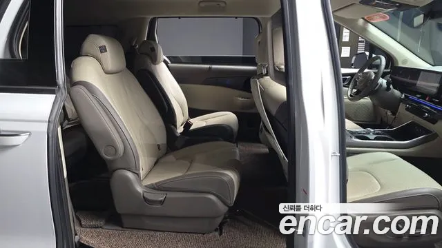 Kia Carnival 4th Gen — Фото автомобиля 18