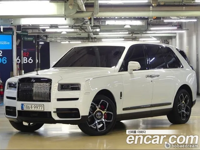 Rolls-Royce Cullinan — Фото автомобиля 2