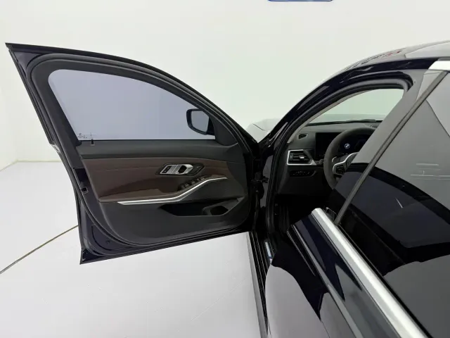 BMW 3 Series — Фото автомобиля 20