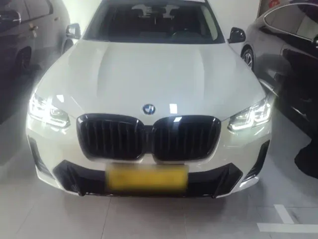 BMW X3 — Фото автомобиля 2
