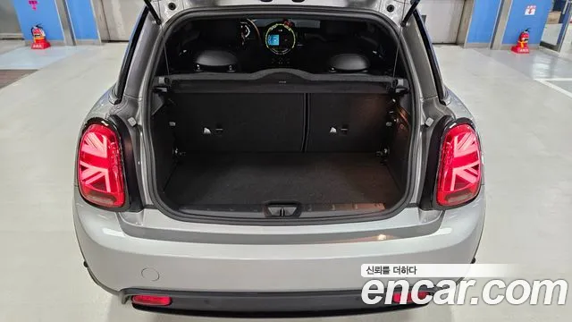 MINI Cooper Cooper Electric — Фото автомобиля 20