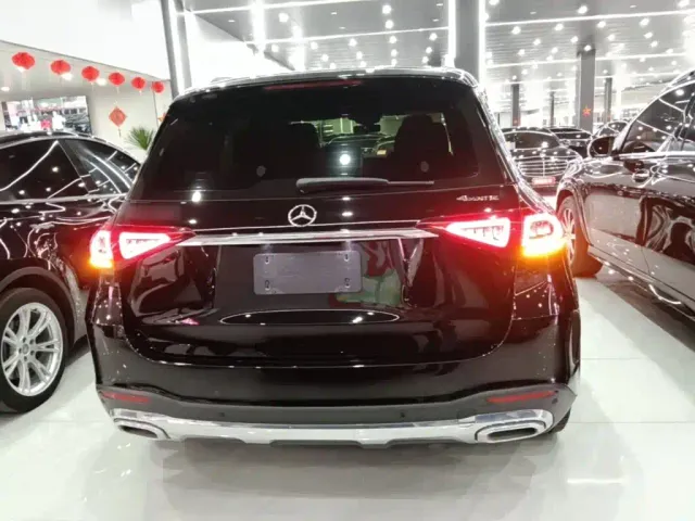 Mercedes-Benz GLE-Class — Фото автомобиля 5