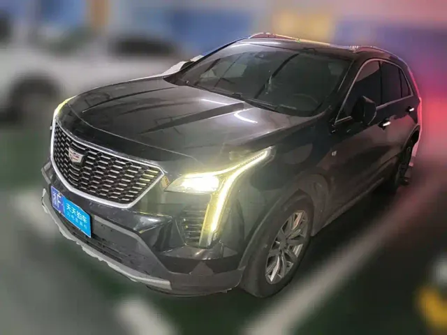 Фотография автомобиля — Cadillac XT4