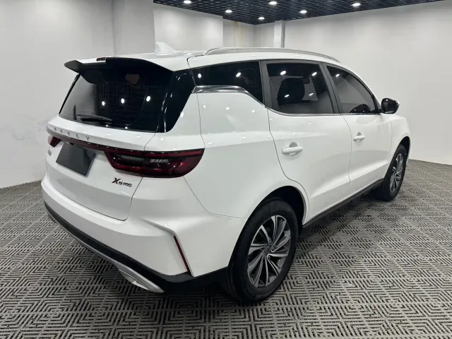 Geely Vision X6 — Фото автомобиля 9